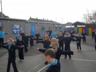 Primary 4 Zumba session with pupils from Central PS
