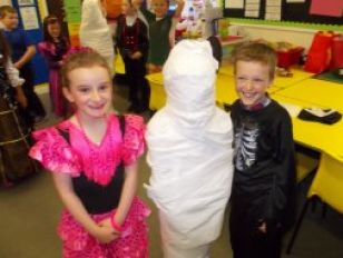 Primary 5's Halloween Fun!