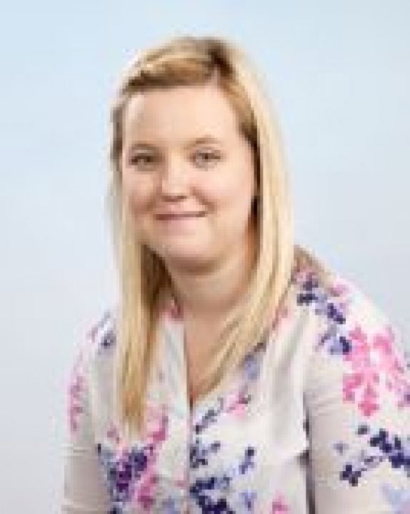Mrs Claire Miller